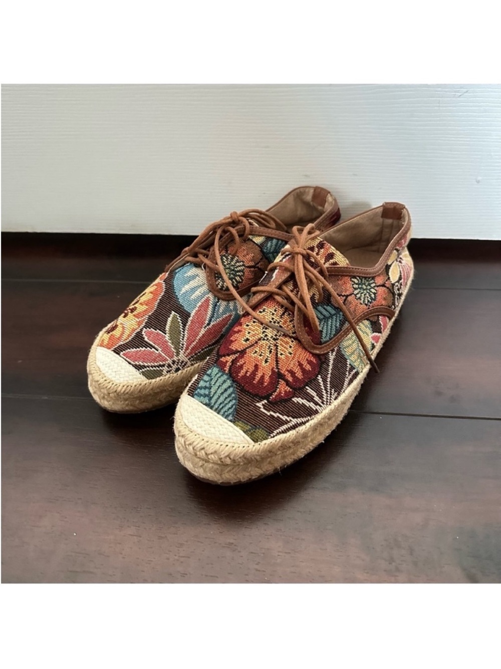 Size 8 (EU 39) Women’s Floral Tapestry Espadrille Sneakers Lace Up Boho Shoes - Picture 6 of 8